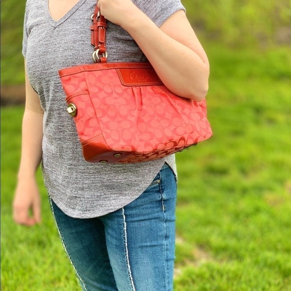 Y2K Coach Cherry Signature Jacquard Gallery Monogram Purse Rare Shoulder Bag - Picture 17 of 17